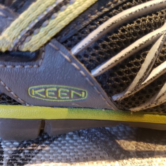 Boys Keen Shoes - Picture 2 of 5